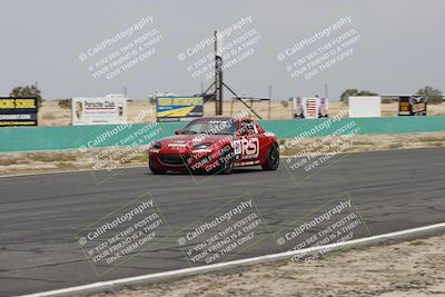 media/Jun-01-2025-CalClub SCCA (Sun) [[eae223c5dd]]/Group 6/Race (Front Straight)/